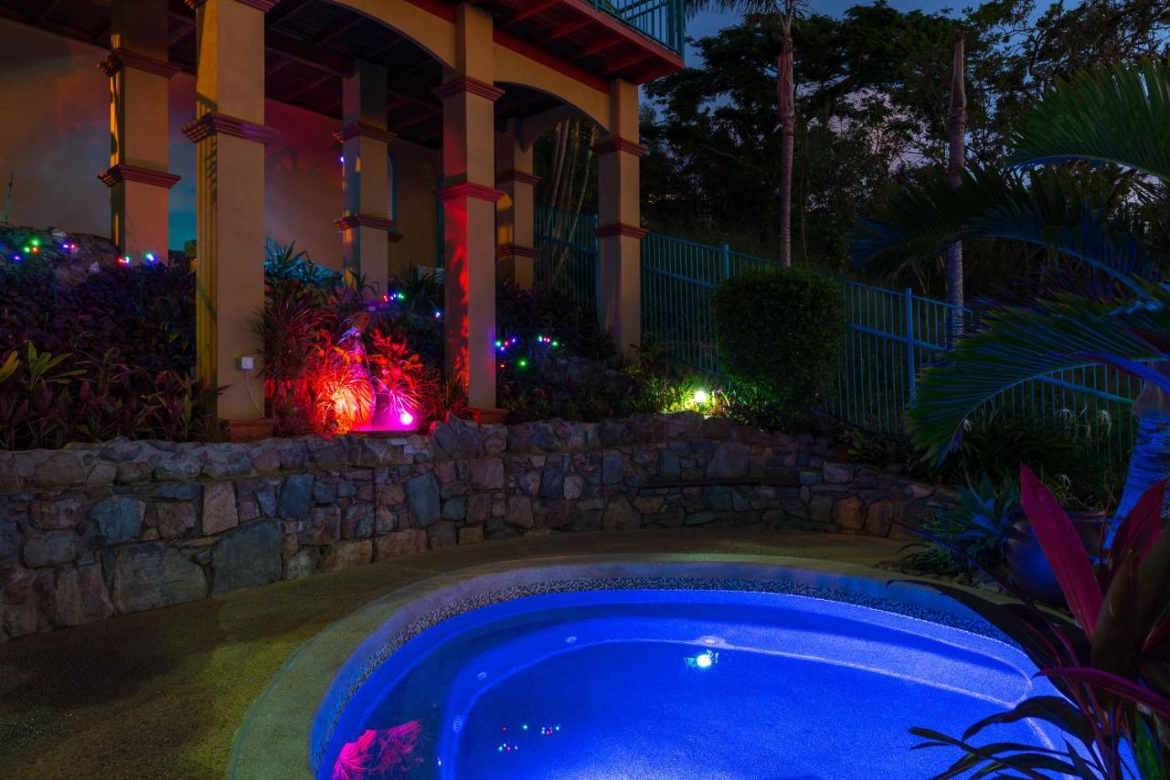 Toscana Village Airlie Beach
